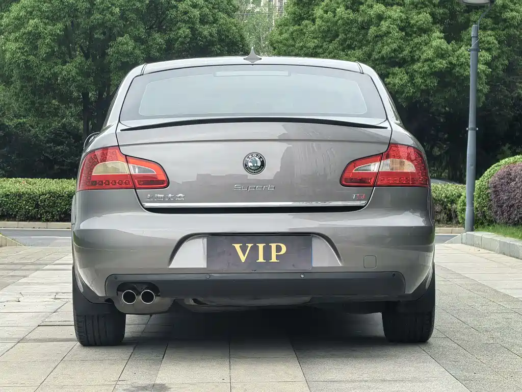 Superb 1.8 TSI Auto Grace