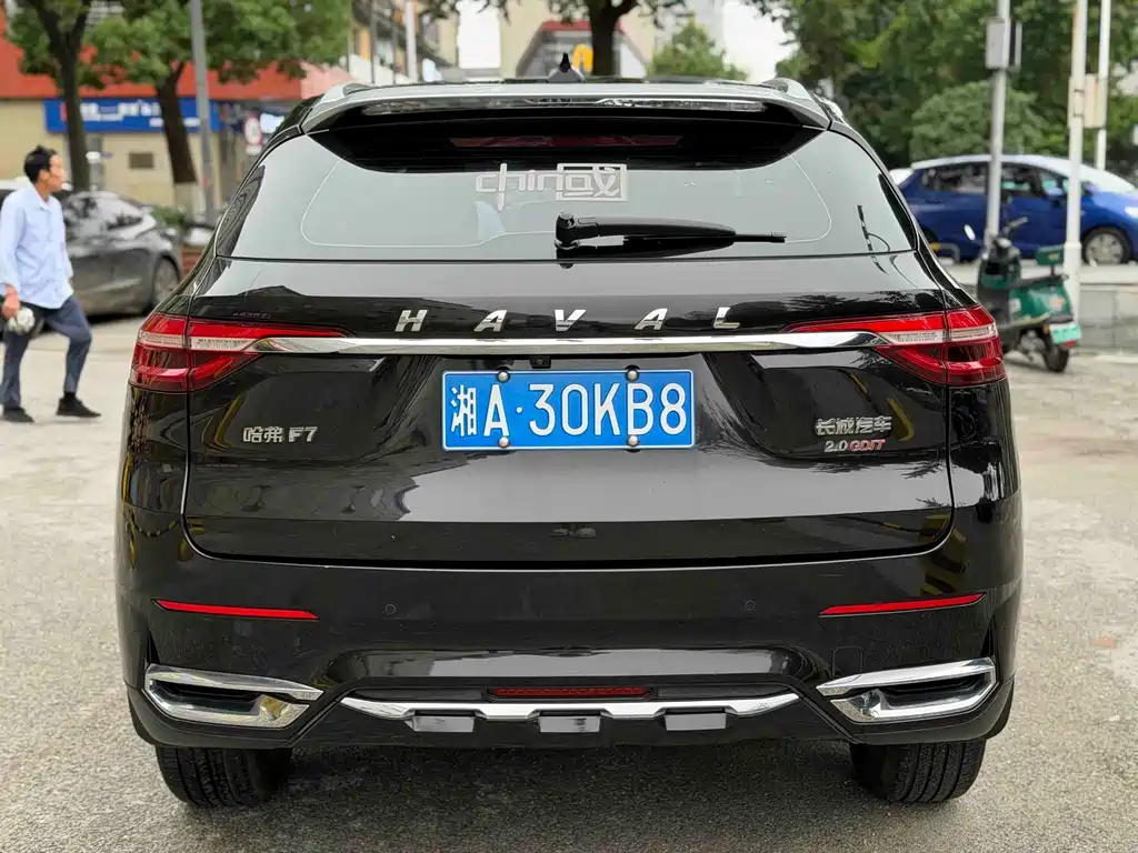 Haval F7 2.0 T 2 WD i