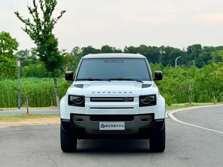 Land Rover Defender 110 3.0 T P400 X-DYNAMIC HSE