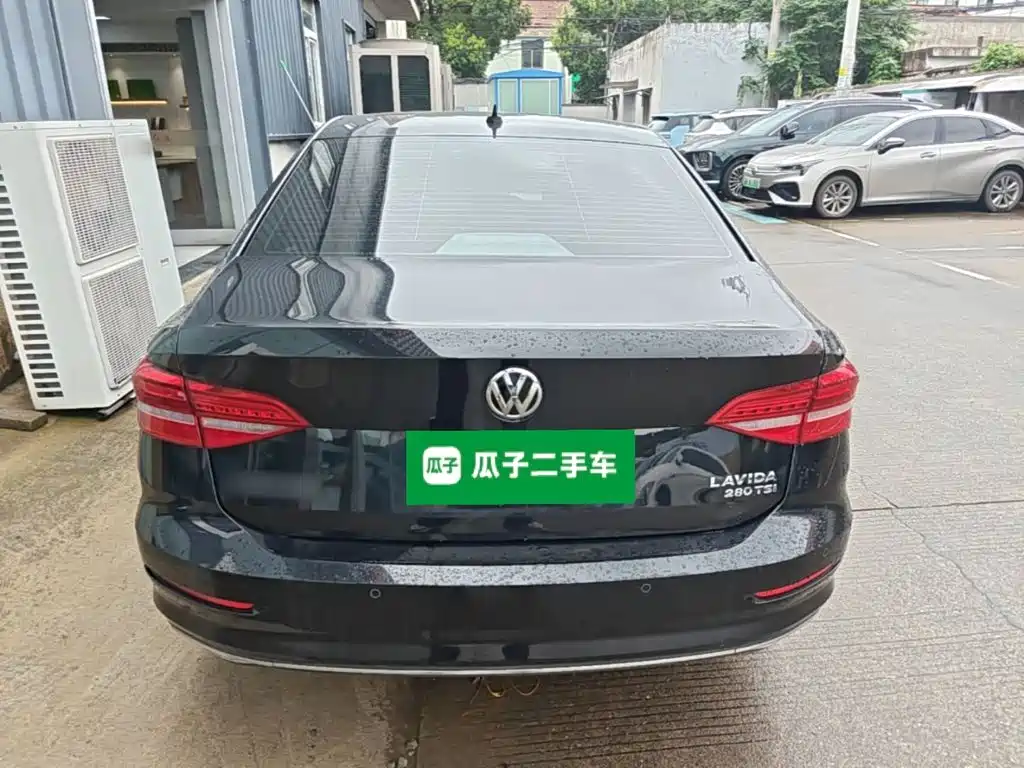 Lavida 280 TSI DSG Comfort CN-VI