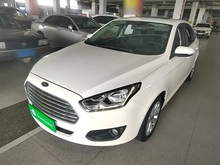 Ford Escort Happy 1.5 L Auto Fashion