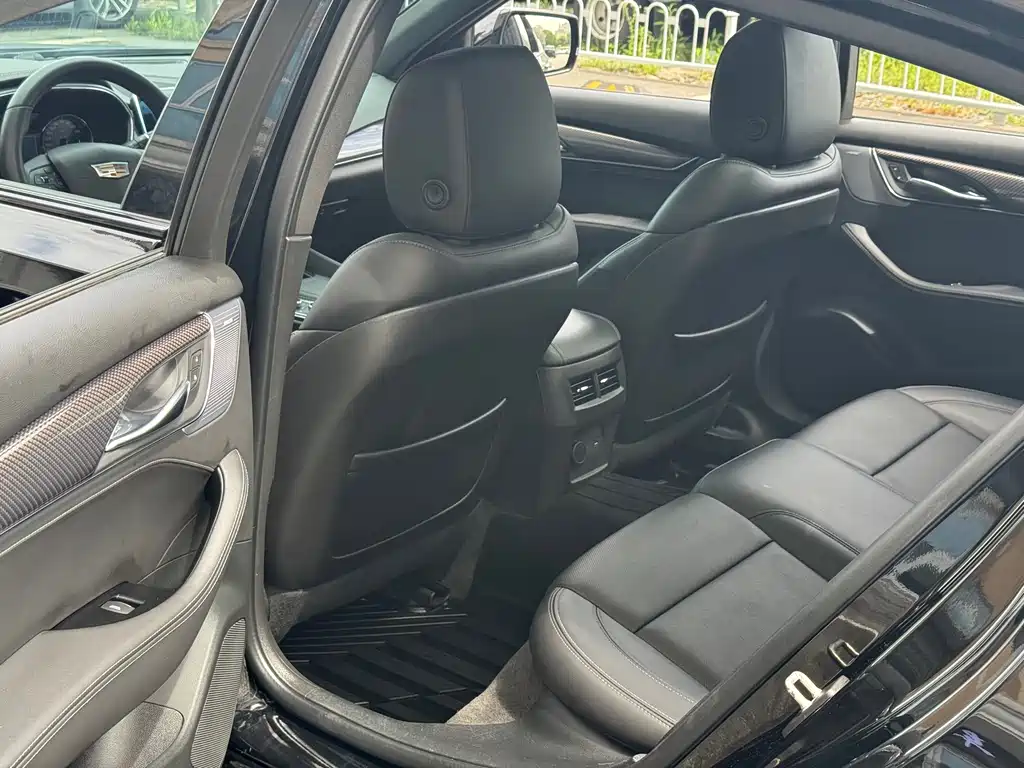 Cadillac CT5 28 T Luxury