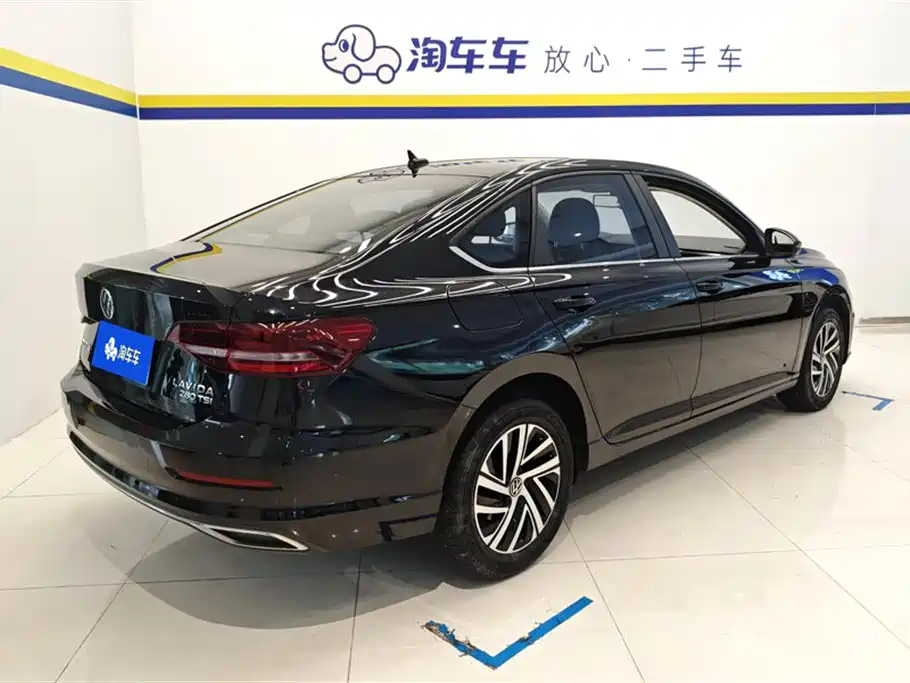 Lavida 280 TSI DSG Comfort