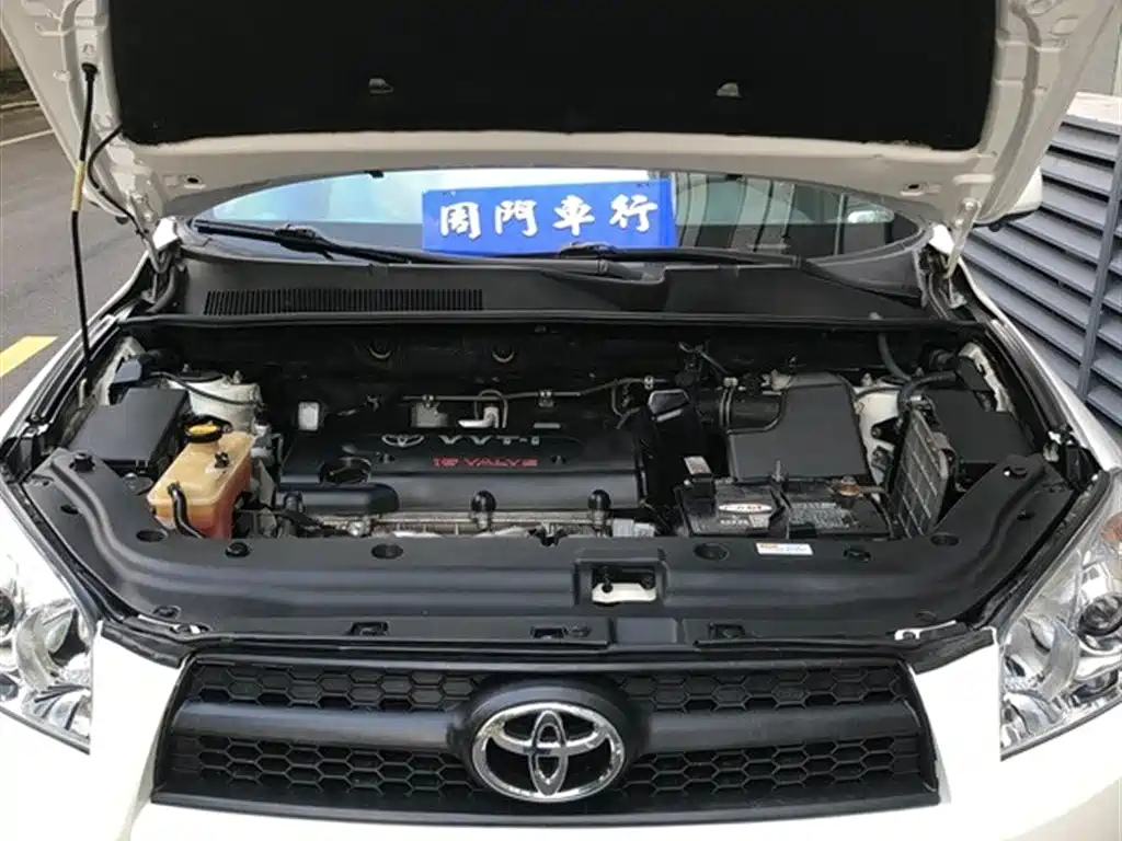 RAV4 2.0 L Auto Classic
