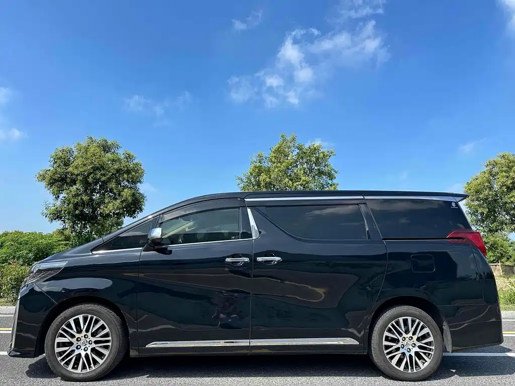 Alphard 3.5 L Luxury
