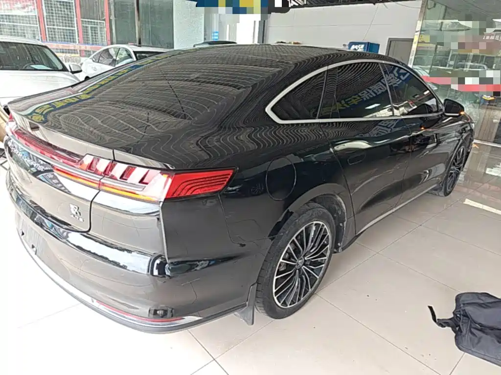 Han DM 4 WD Performance Luxury