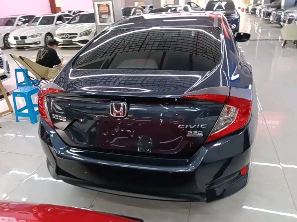 Civic 220 TURBO CVT Power Motion CN-VI