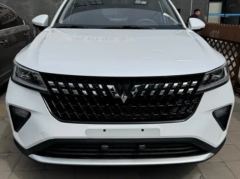 Wuling Xingchi 五菱星驰 2022款 1.5 L 手动自在型