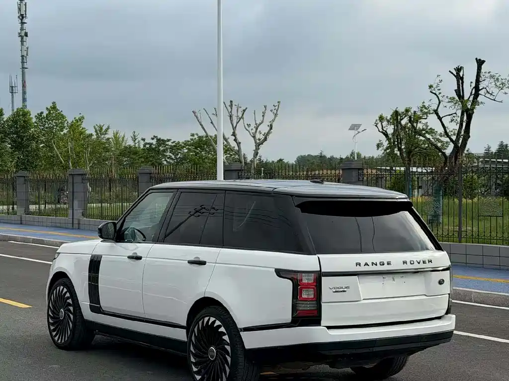 Range Rover 3.0 TDV6 Vogue