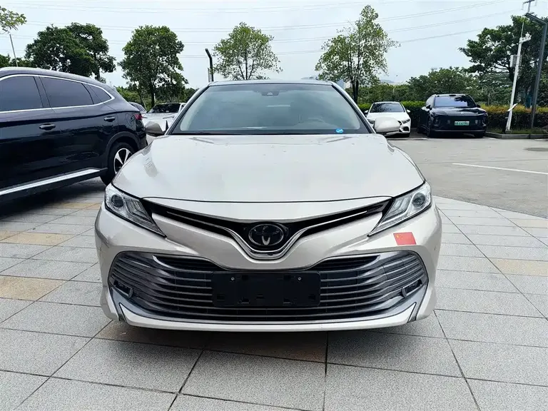 Toyota Camry 2.5 G Luxury CN-VI
