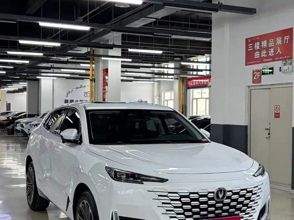Changan UNI-K 2.0 T AWD Distinguished
