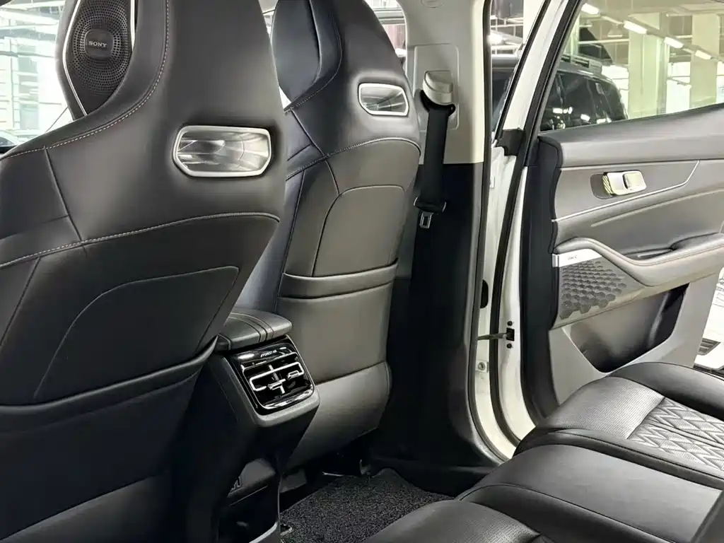 Changan UNI-K 2.0 T AWD Distinguished