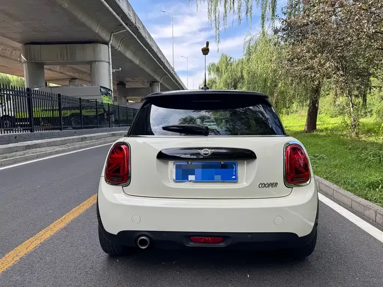 MINI 1.5 T COOPER Classic