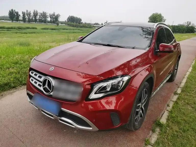 Mercedes-Benz GLA GLA 200 Fashion