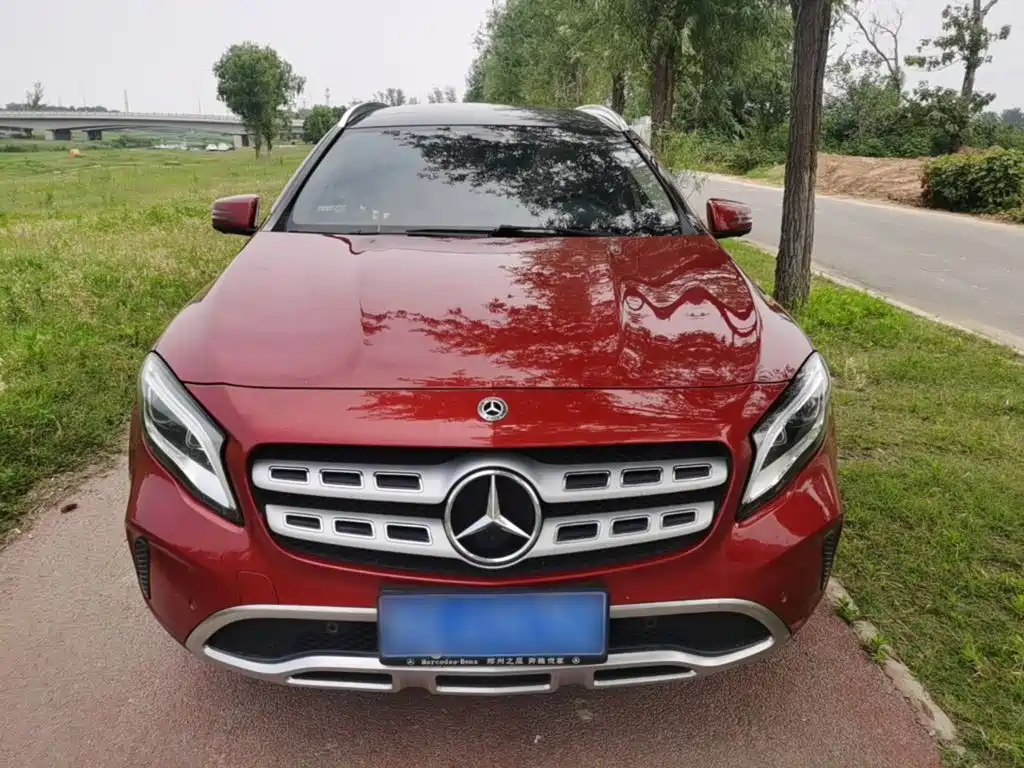 Mercedes-Benz GLA GLA 200 Fashion