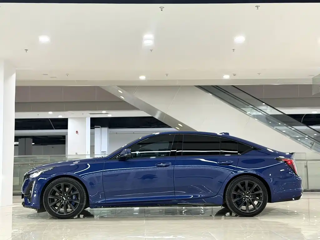 Cadillac CT5 Facelift 28 T Platinum Sport
