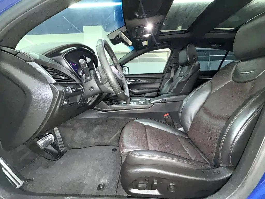 Cadillac CT5 Facelift 28 T Platinum Sport