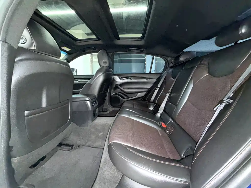 Cadillac CT5 Facelift 28 T Platinum Sport