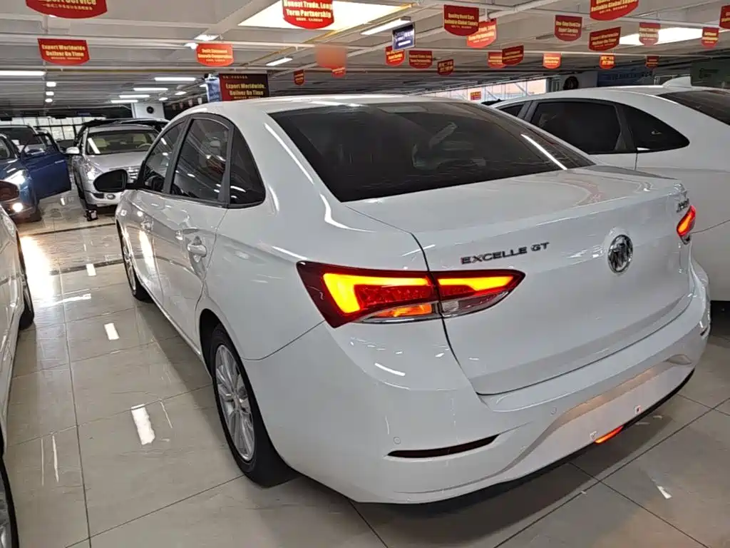 Excelle GT Facelift Exemplary 1.5 L Auto Elite