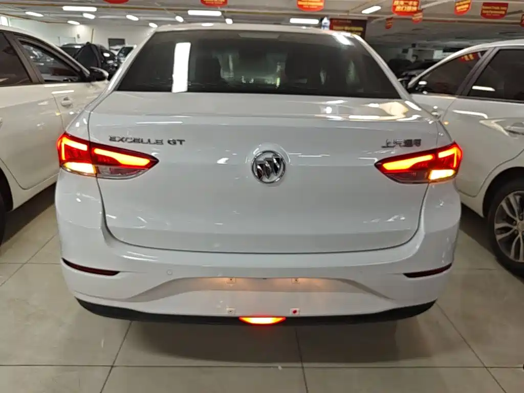 Excelle GT Facelift Exemplary 1.5 L Auto Elite