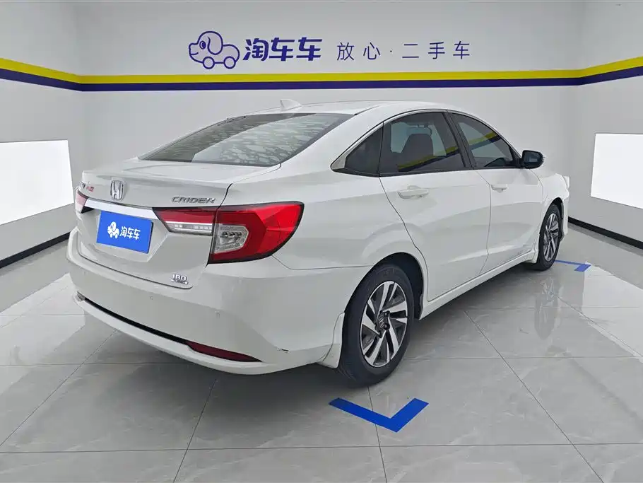 Crider 180 Turbo CVT Luxury CN-V