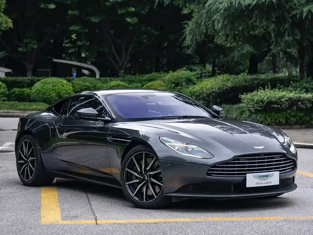 Aston Martin DB11 4.0 T V8 Coupe