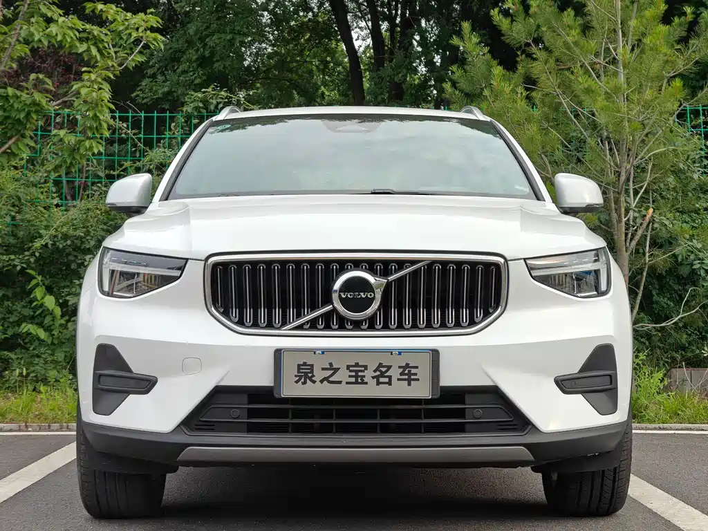 Volvo XC40 沃尔沃XC40 2023款 B3 智行时尚版