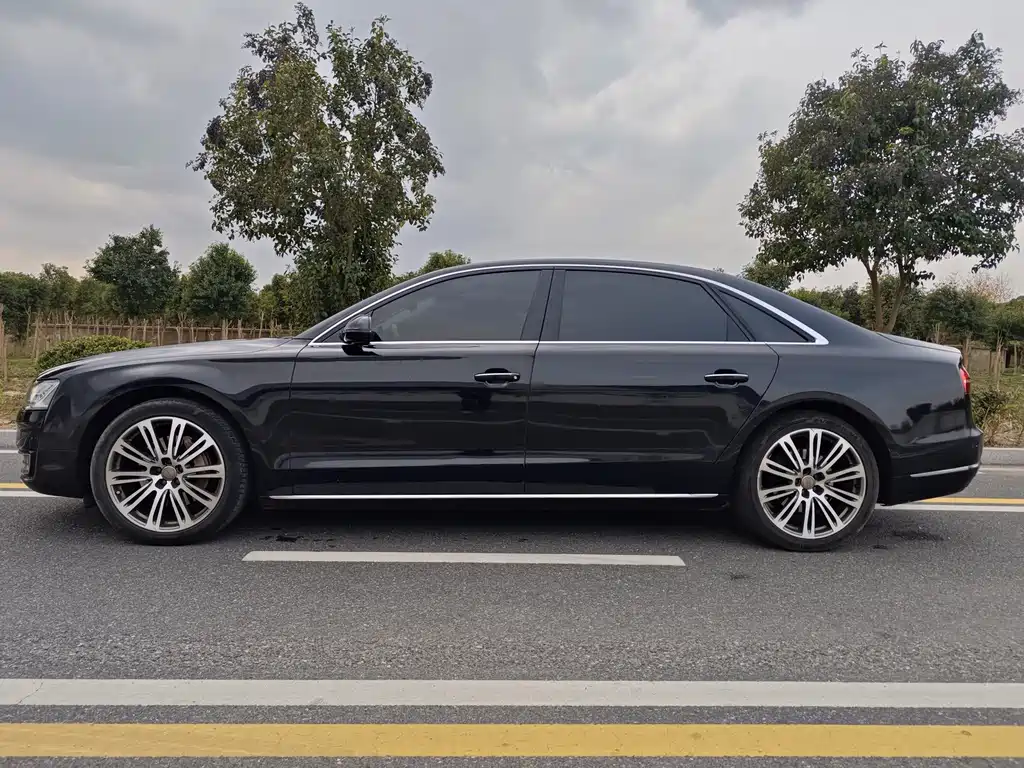 Audi A8 A8 L 50 TFSI quattro Luxury