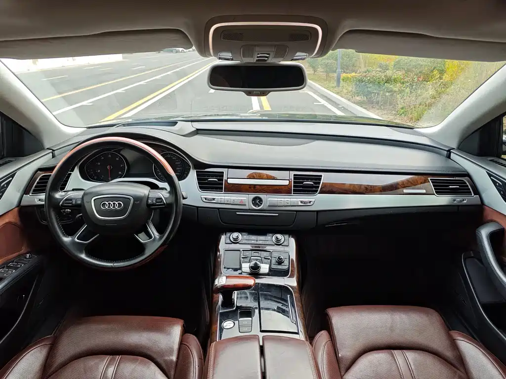 Audi A8 A8 L 50 TFSI quattro Luxury