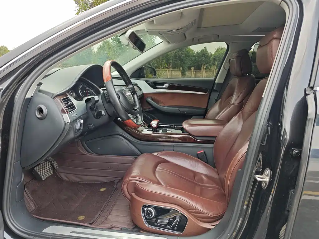 Audi A8 A8 L 50 TFSI quattro Luxury