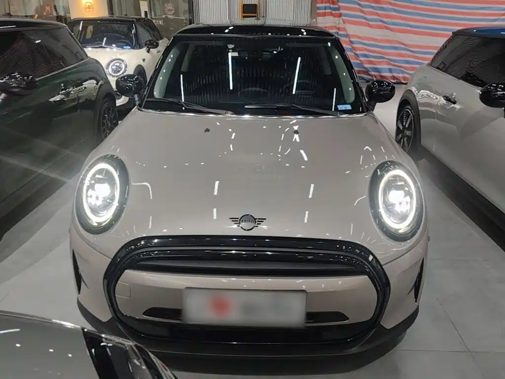MINI Facelift 1.5 T COOPER Artist