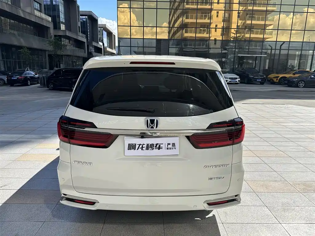 Odyssey 2.0 L e:HEV Sharp· Joy