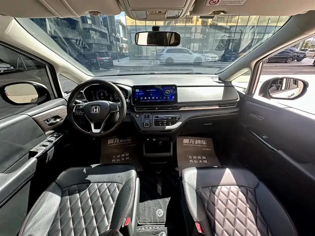 Odyssey 2.0 L e:HEV Sharp· Joy