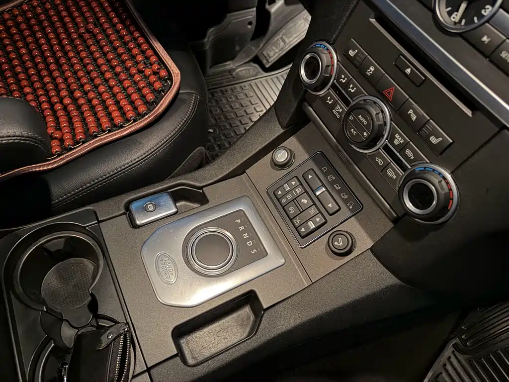 Discovery 3.0 SDV6 HSE Diesel