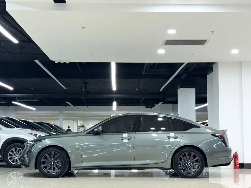Cadillac CT5 28 T Distinguished