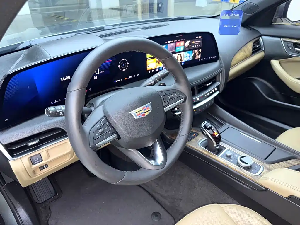 Cadillac CT5 28 T Distinguished