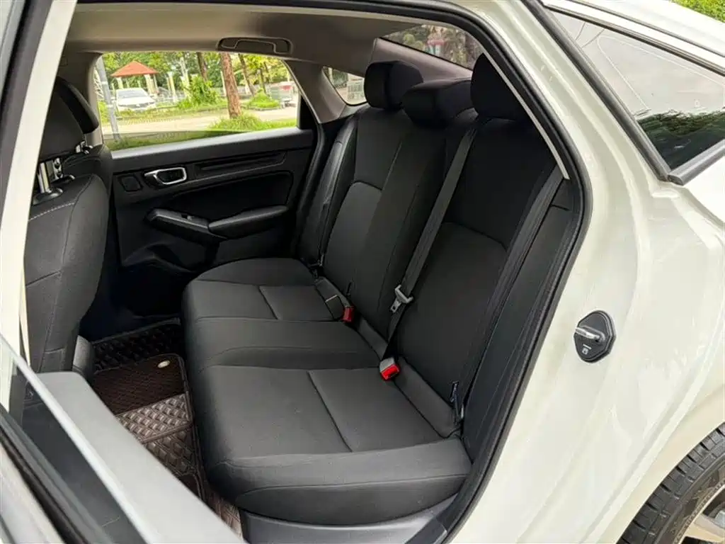 Civic 240 TURBO CVT Power Motion ·C VIP Guest Special Edition