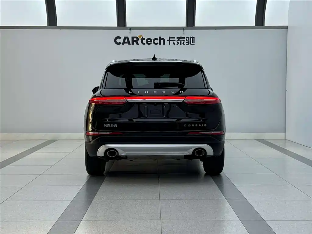Corsair Facelift 2.0 T 2 WD Premium