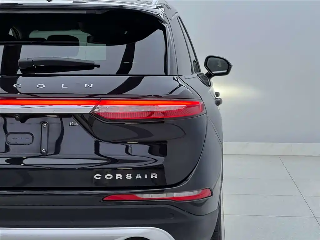 Corsair Facelift 2.0 T 2 WD Premium