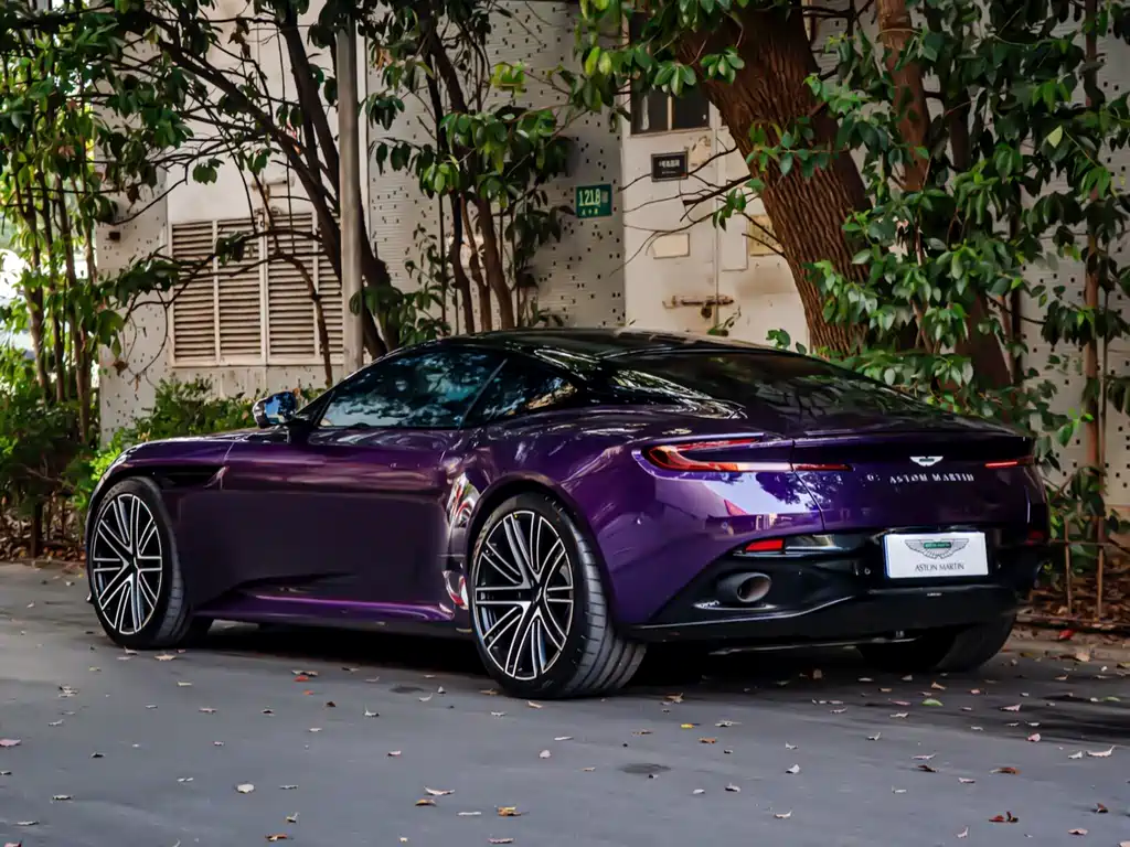 Aston Martin DB12 4.0 T V8 Coupe