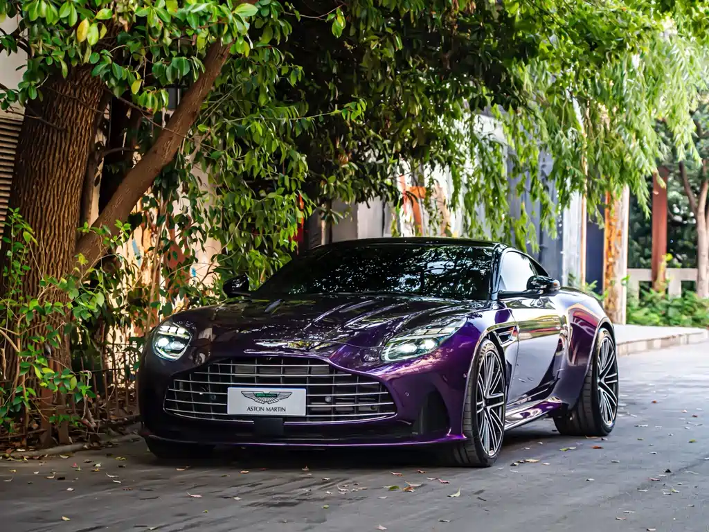 Aston Martin DB12 4.0 T V8 Coupe