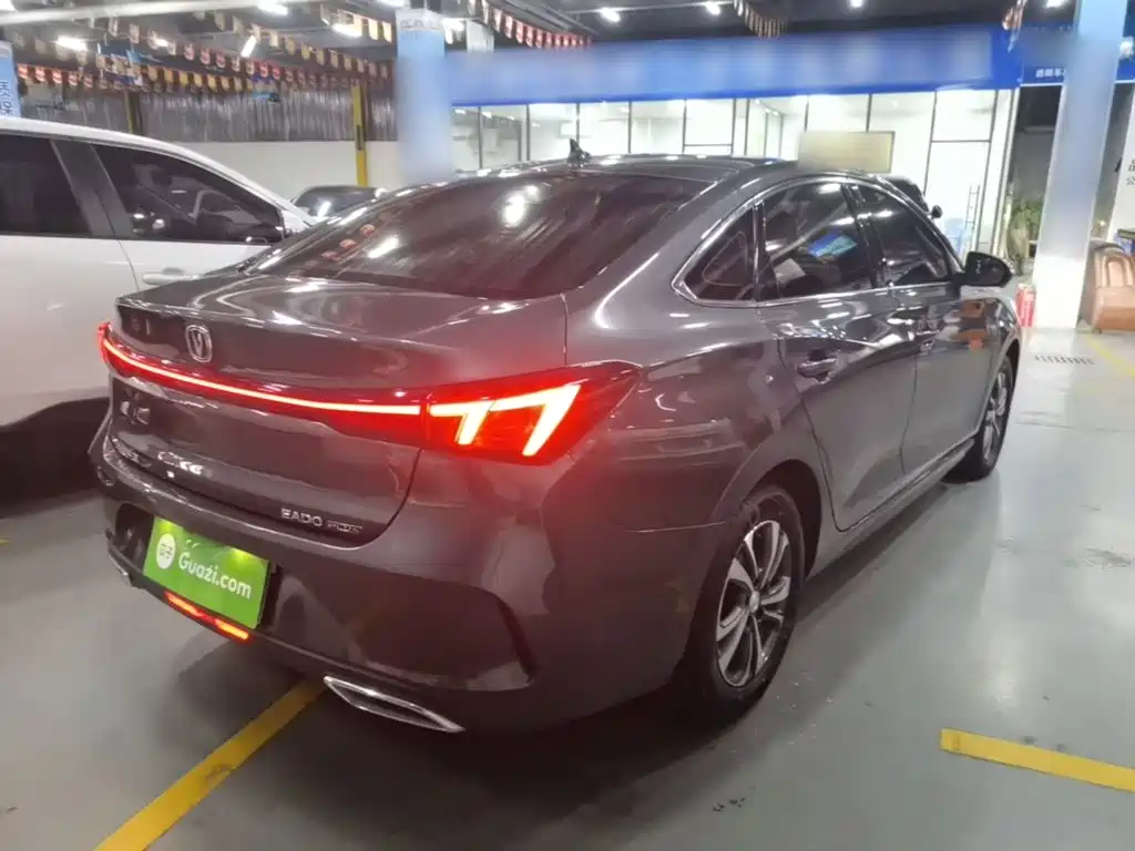 Eado Smooth Enjoyment PLUS Blue Whale NE 1.4 T GDI DCT Distinguished