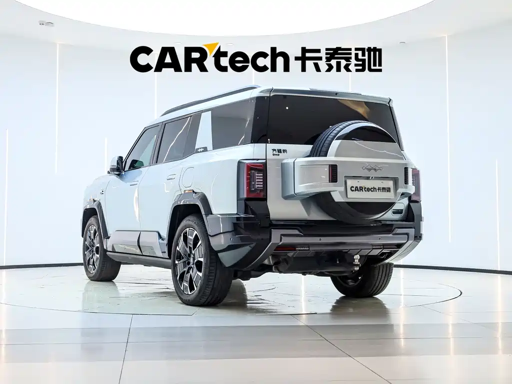 Leopard 8 Brave Flagship 6-seat