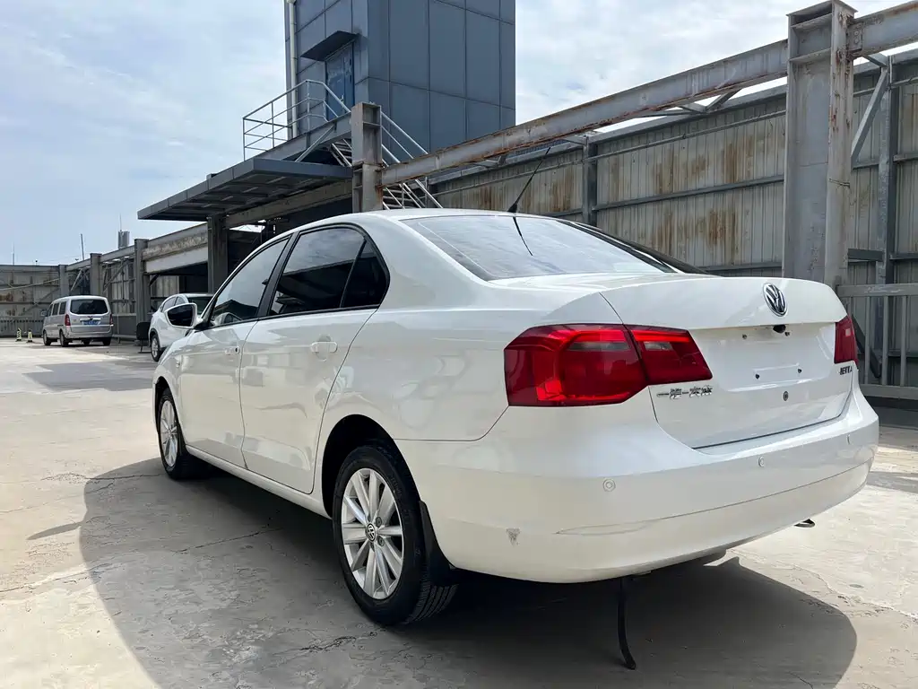 Jetta 1.6 L Auto Comfort