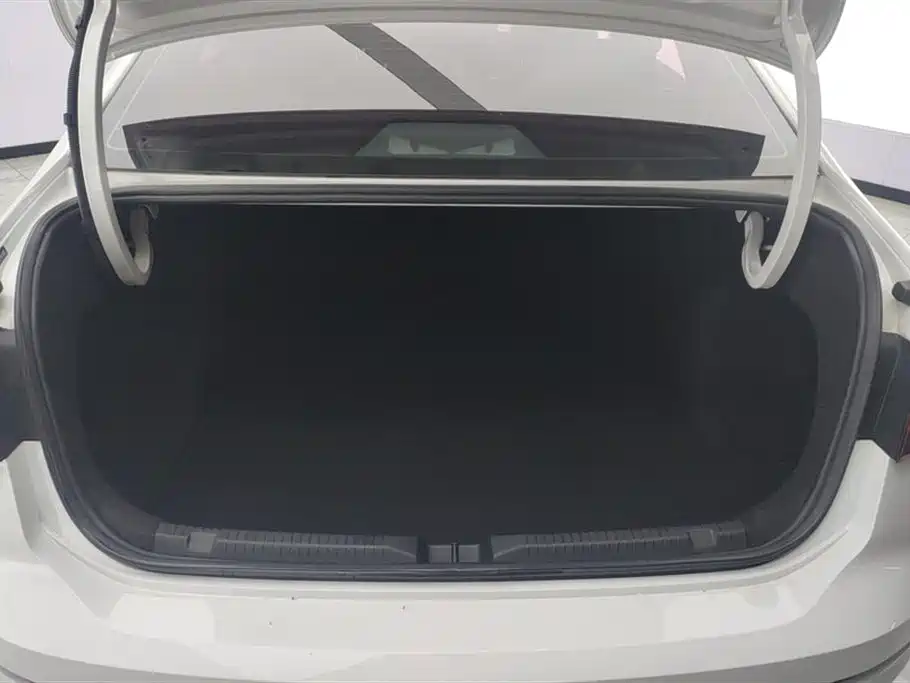 Lavida 280 TSI DSG Comfort