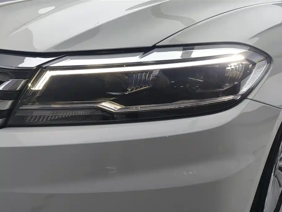 Lavida 280 TSI DSG Comfort