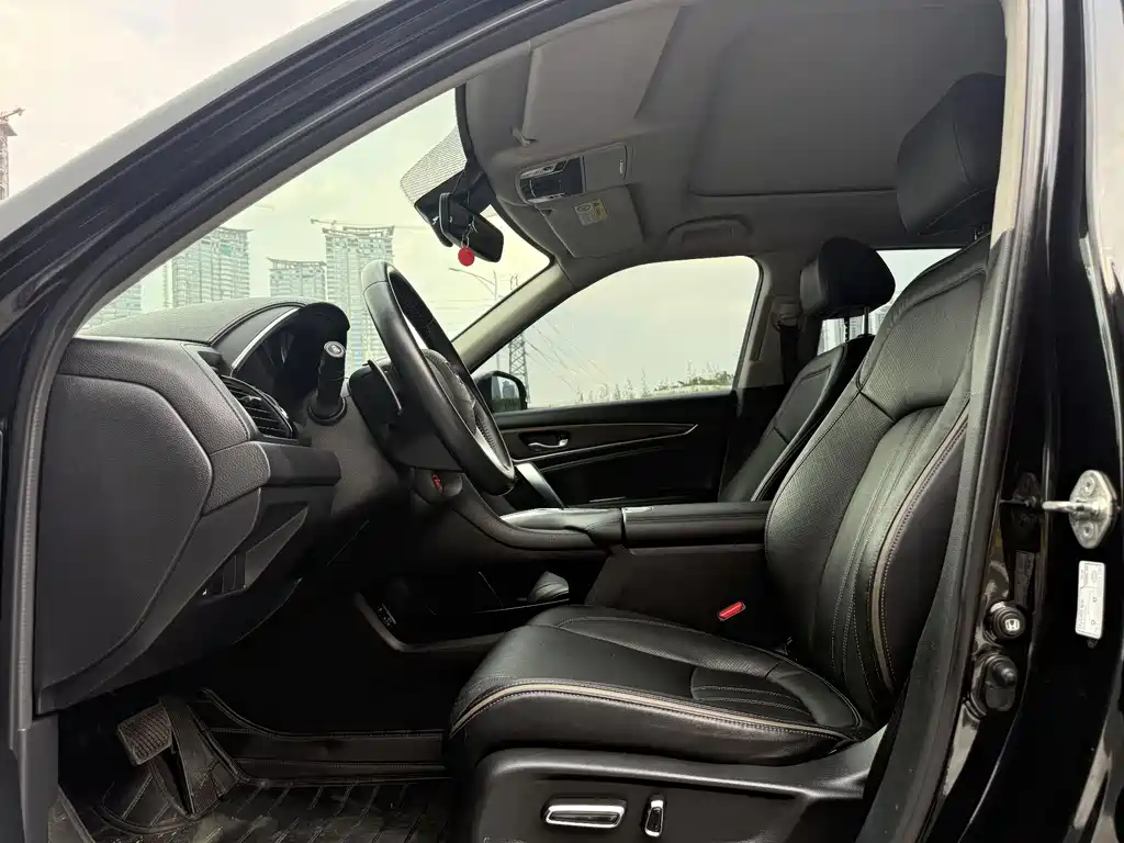 Avancier 370 TURBO 2 WD Luxury
