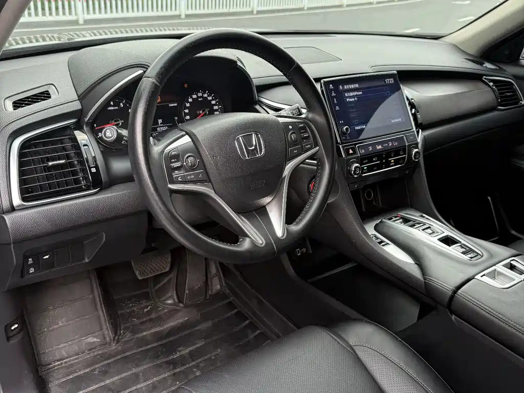Avancier 370 TURBO 2 WD Luxury