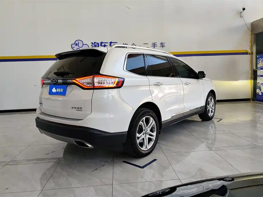 Edge EcoBoost 245 2 WD Grand Sharp 7-seat CN-V