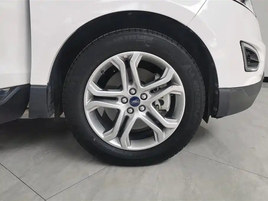 Edge EcoBoost 245 2 WD Grand Sharp 7-seat CN-V